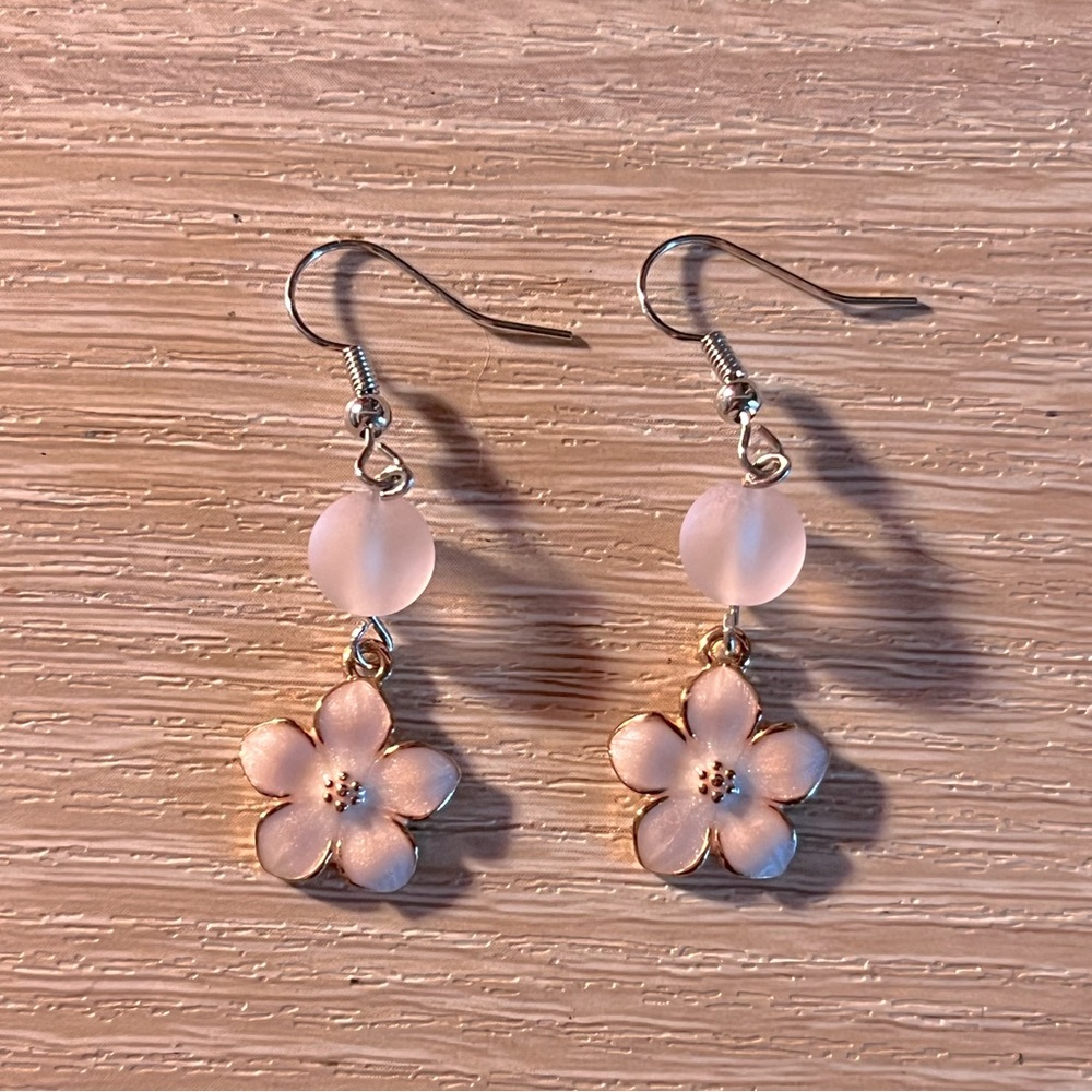 Handmade Pearlescent White Flower Beaded Earrings